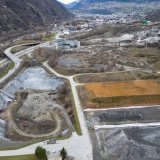 La dimension de l'ancienne décharge de Gamsenried et les substances présentes en font le site contaminé le plus grand et le plus complexe de Suisse (archives). KEYSTONE/LAURENT GILLIERON